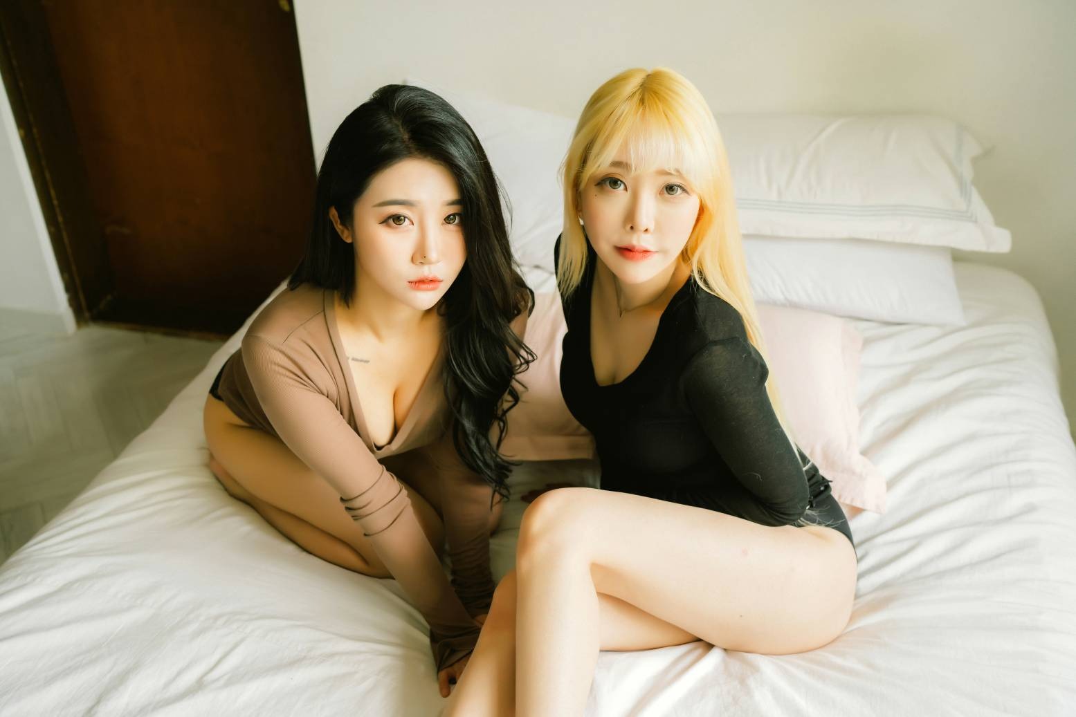 [Moon Night Snap] Bomi (보미) x Zia (지아) - Together Vol.02(64)