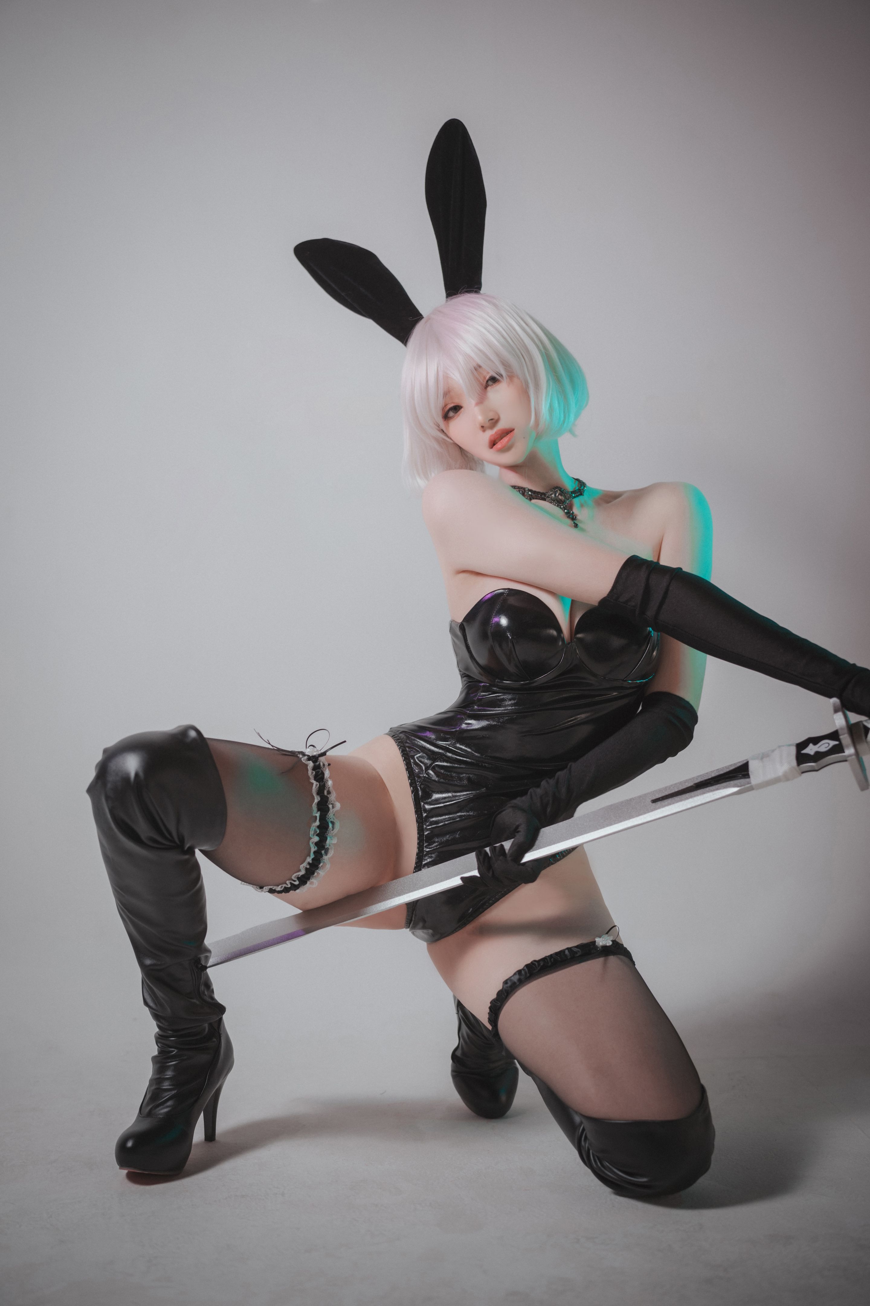 DJAWA Photo - Bambi (밤비) - La Rose NoirE 2B(72)