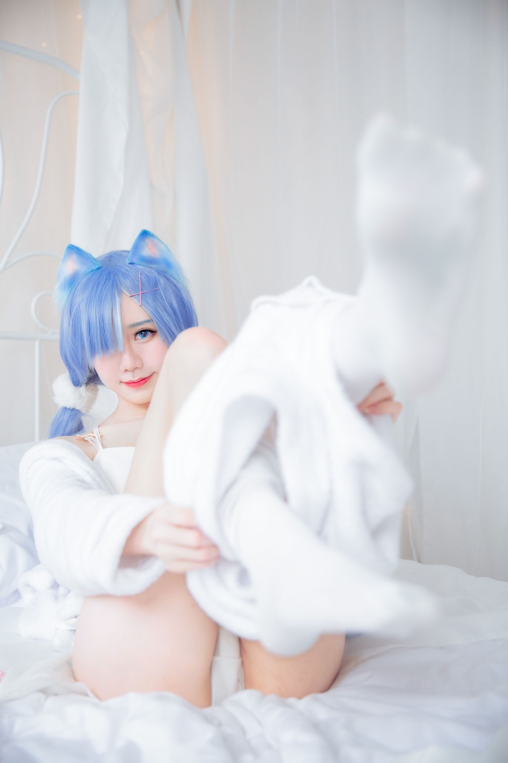 Sally Dorasnow - NO.22 Rem White Kitty [49P-281MB](28).jpg