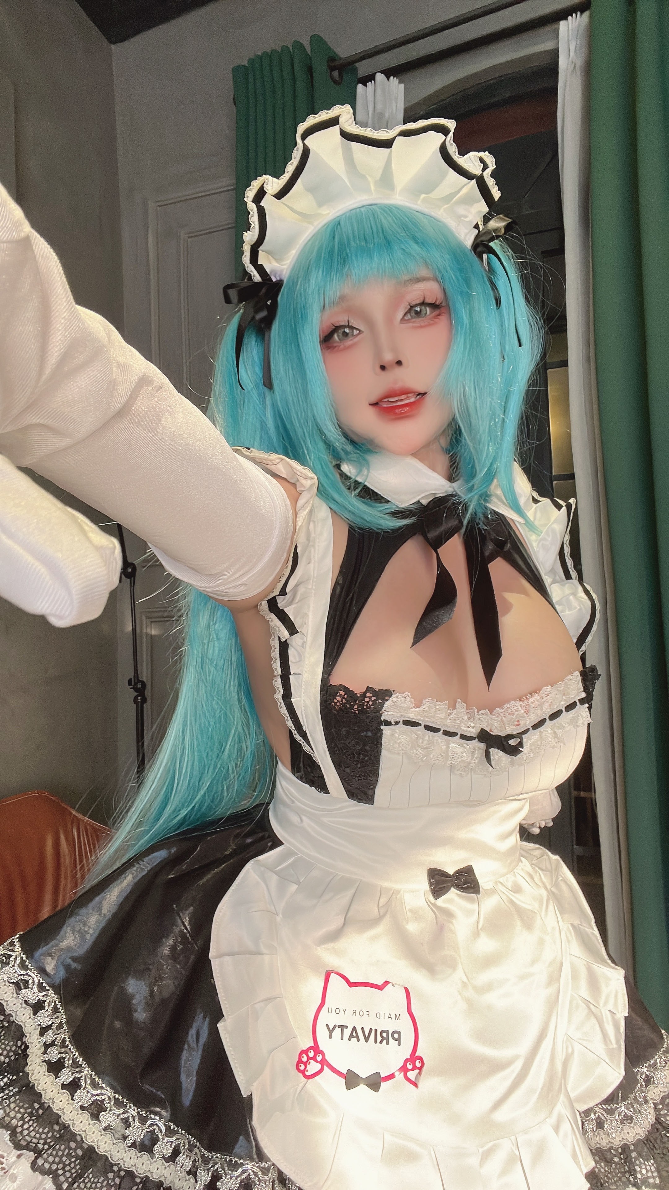 Sayo Momo Privaty Unkind Maid (NIKKE)(35).jpg