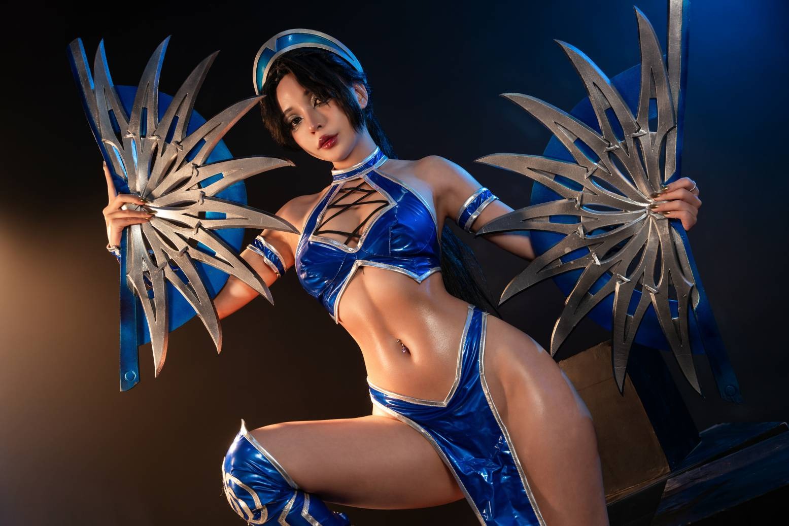 Umeko J cosplay Kitana - Mortal Kombat(63)