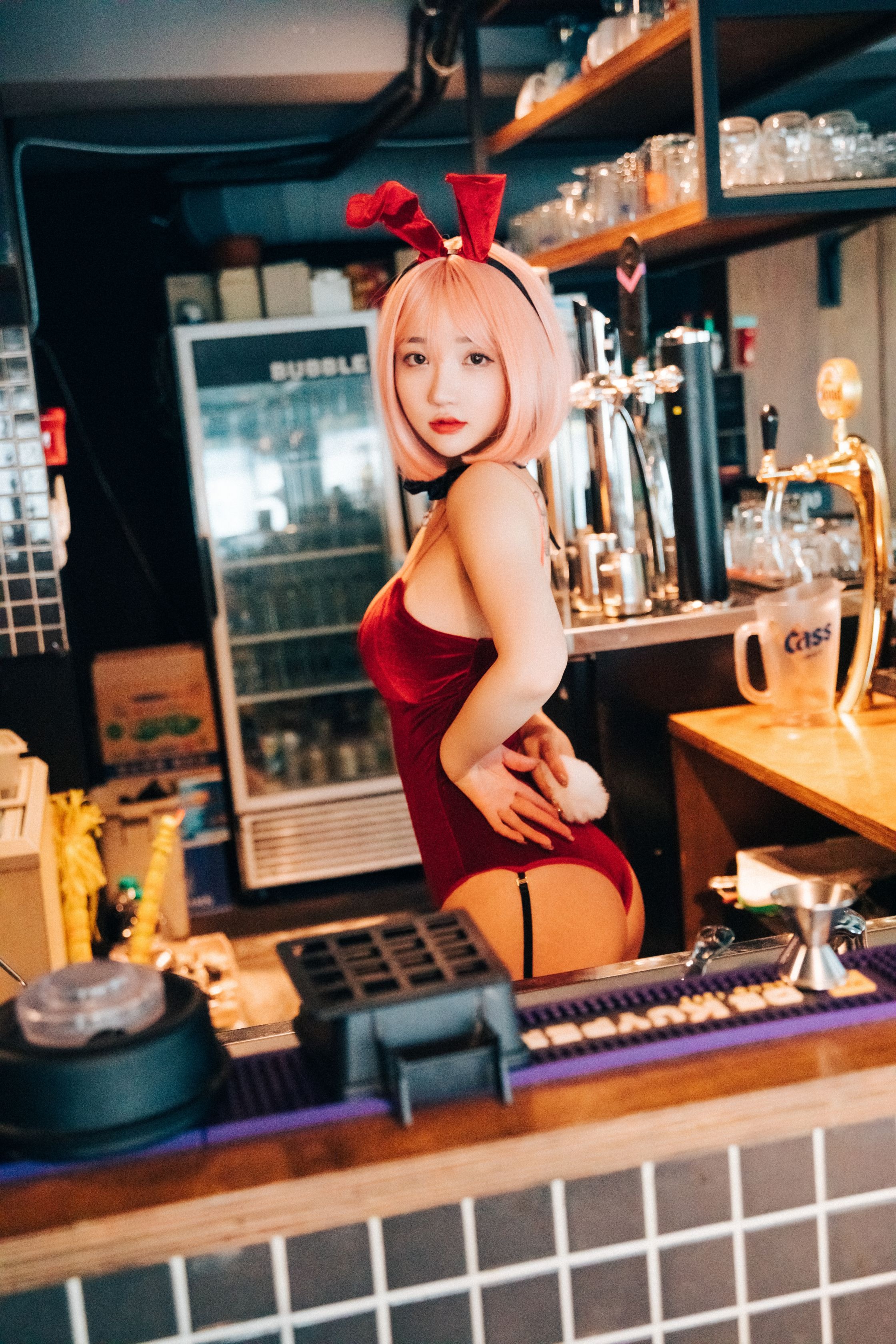 孙乐乐 - [Loozy] Son Ye-Eun (손예은) - Tainted Love Bar(115).jpg