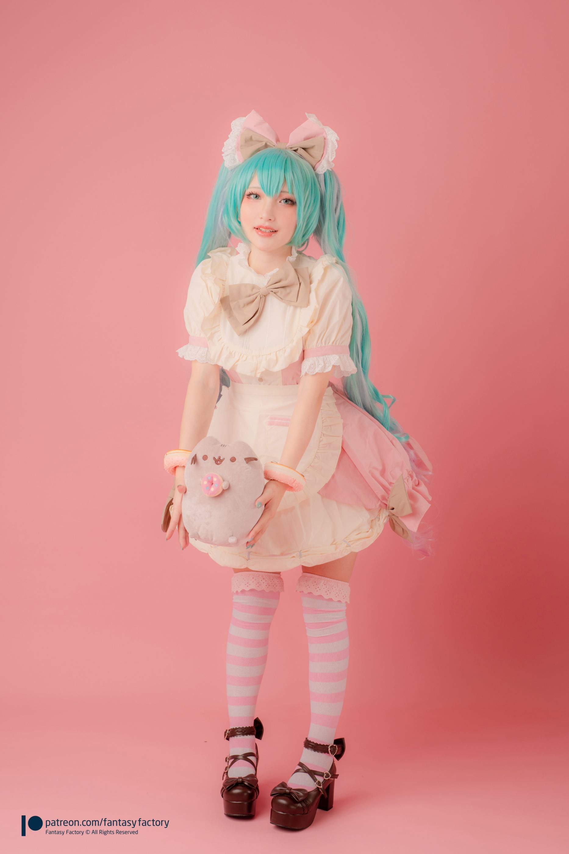 Fantasy Factory Pack Hatsune Miku(17).jpg