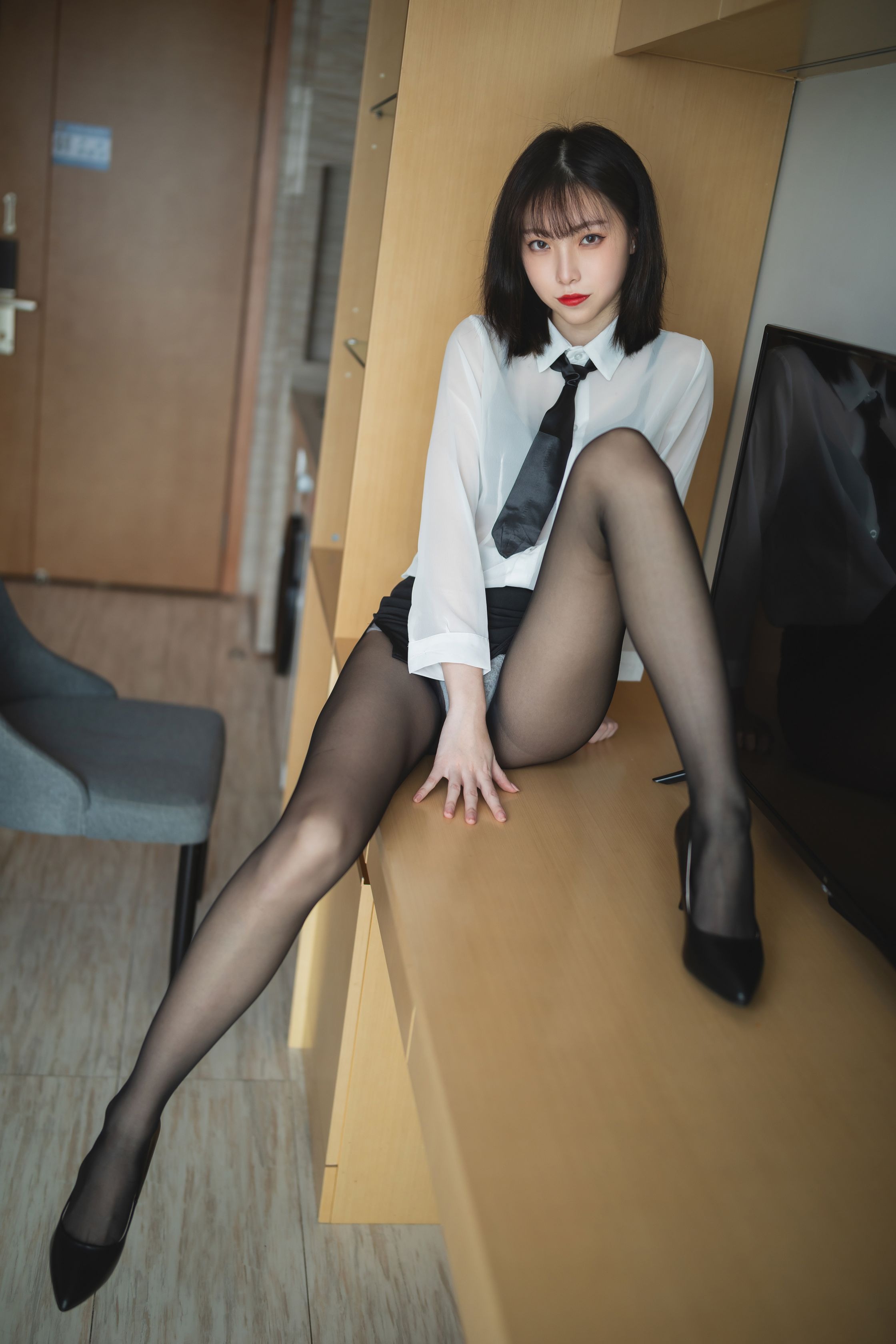 许岚LAN NO.002 OL制服[41P-587MB](19).jpg