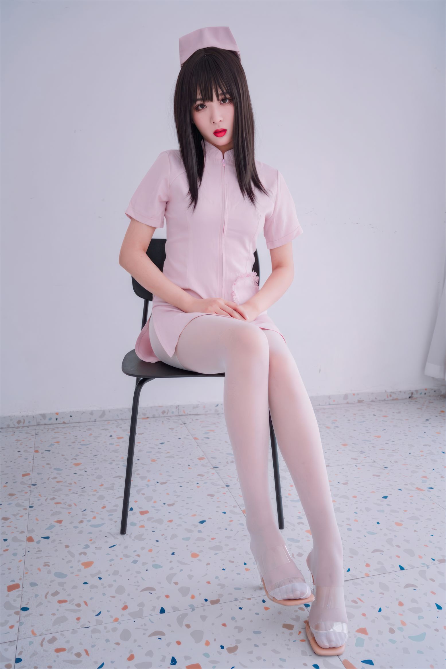 轩萧学姐 - 粉色护士(14)