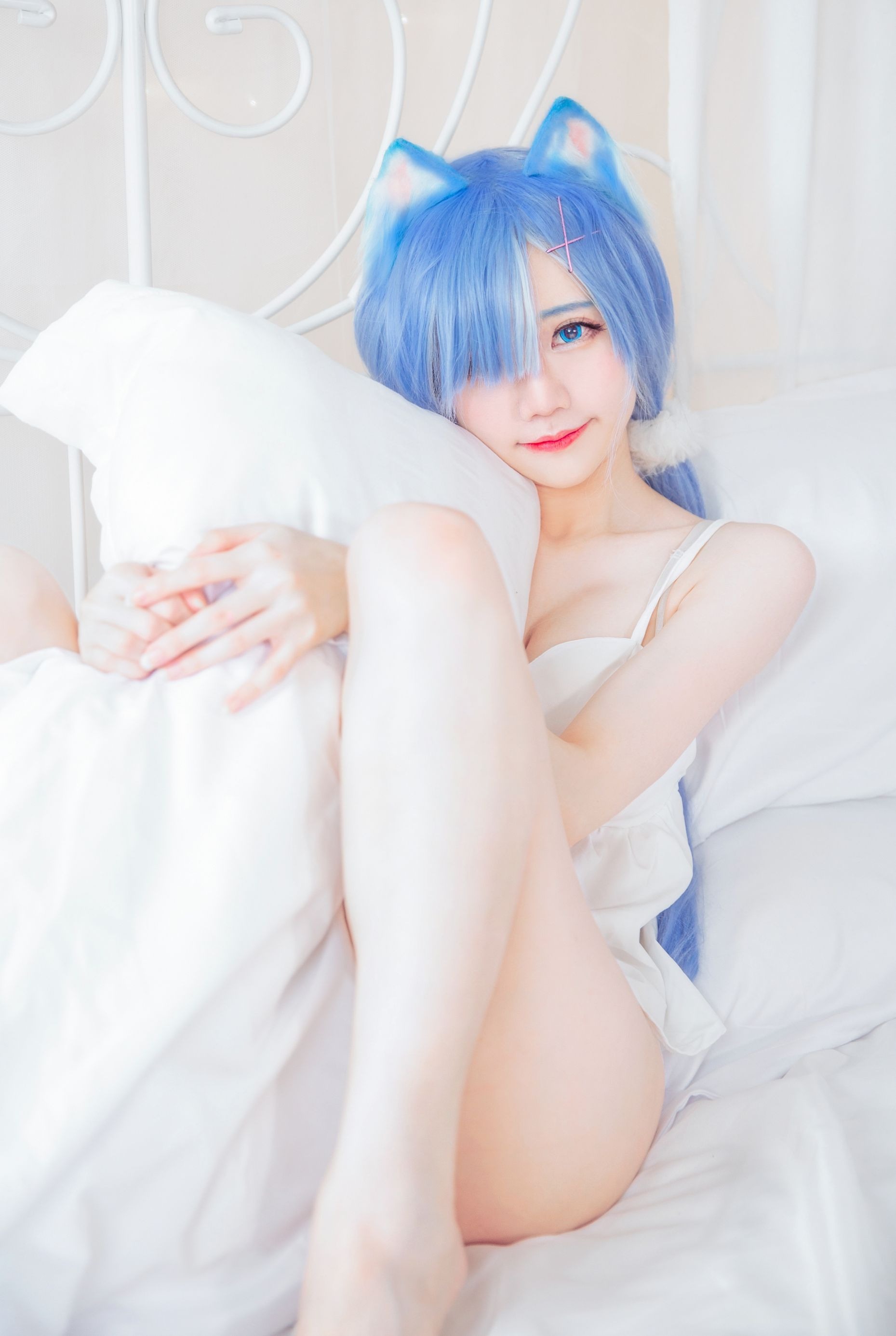 Sally Dorasnow - NO.22 Rem White Kitty [49P-281MB](14).jpg