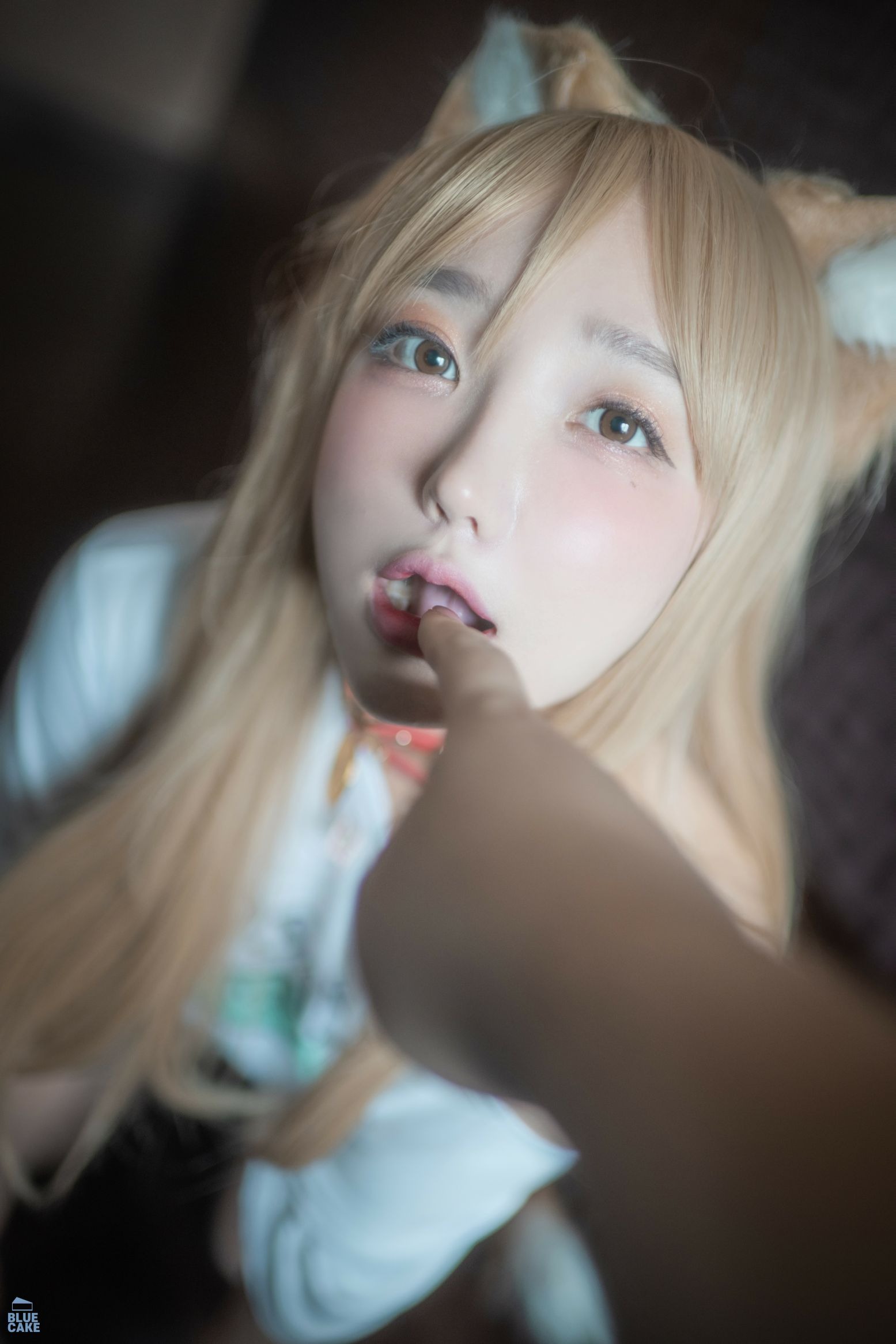 [BLUECAKE] YeEun (손예은) – Puss Puss RED.Ver + COSPLAY(90)