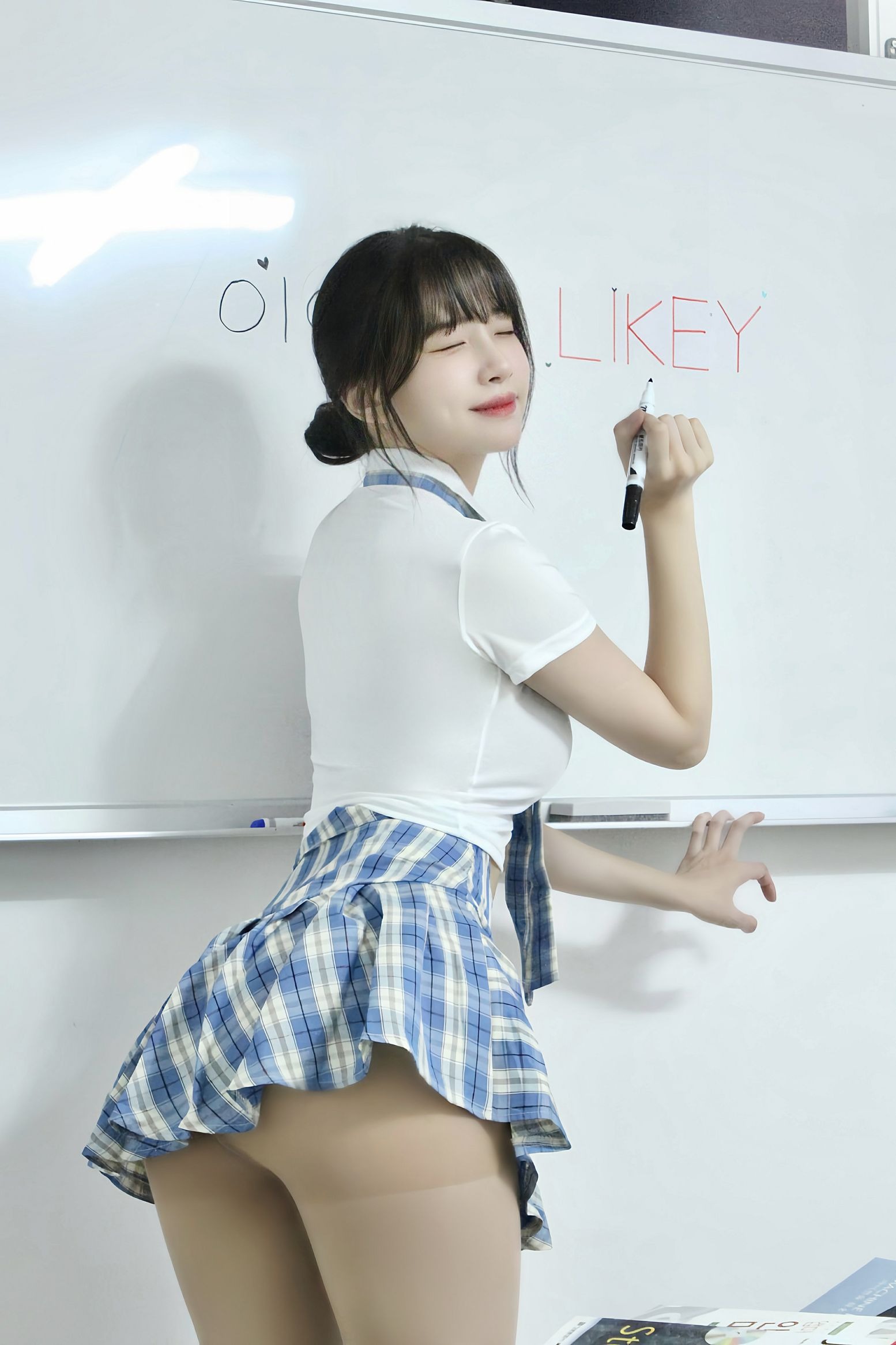 Ahrin - Likey Web Pictorial(52)