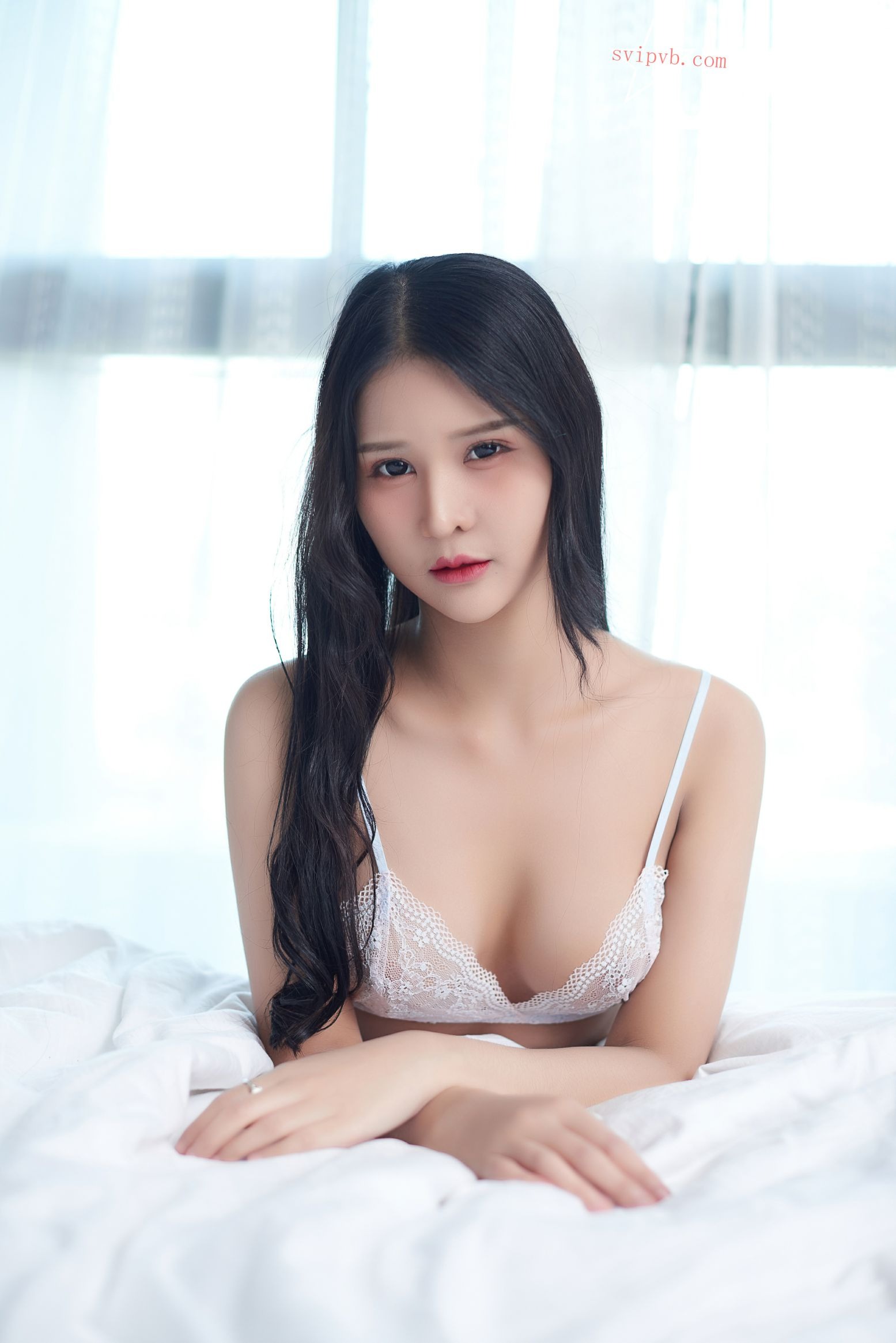 JVID - 素人Lisa-【無辜巨乳】用舔來撫慰粉紅乳暈-18歲Lisa淺嚐誘惑(49)