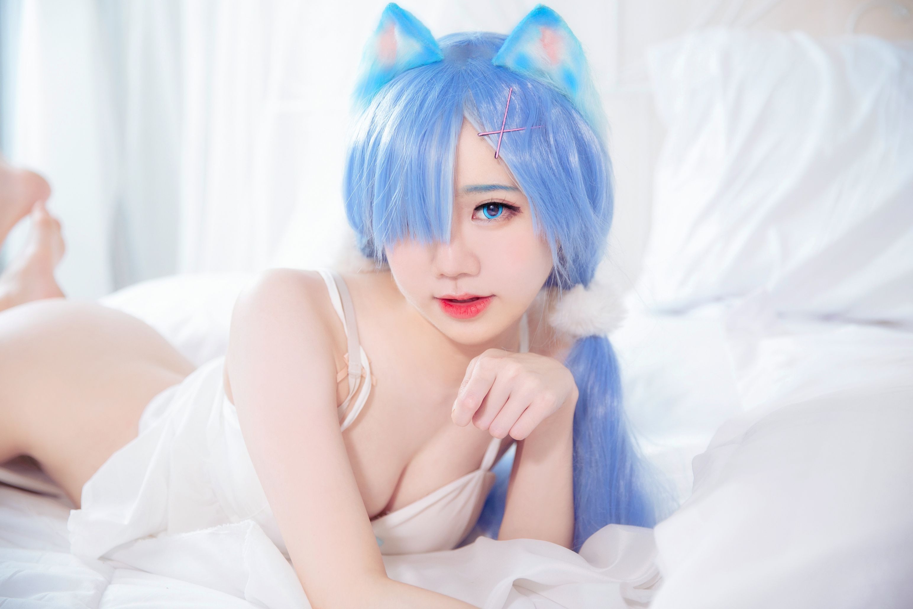 Sally Dorasnow - NO.22 Rem White Kitty [49P-281MB](13).jpg