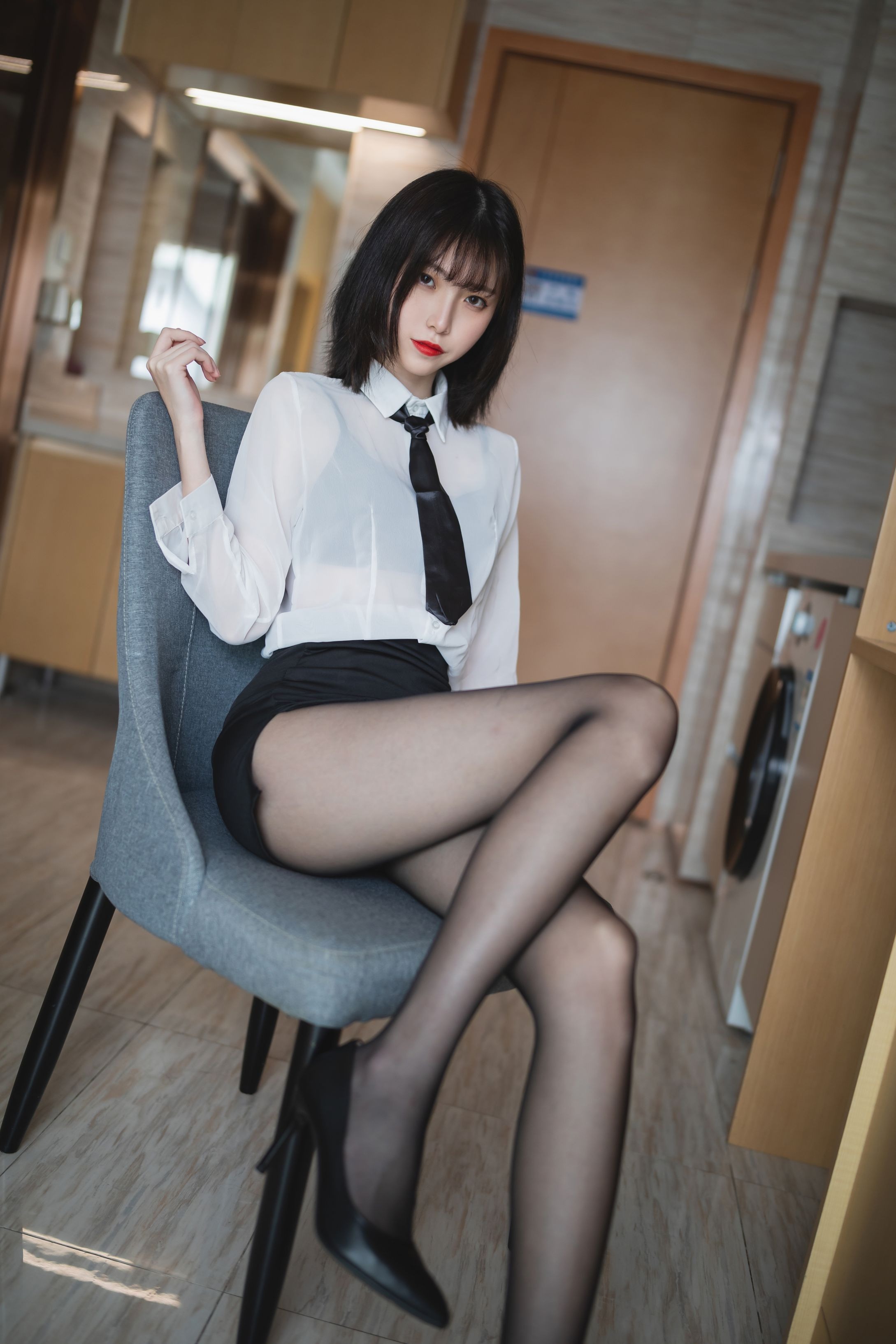 许岚LAN NO.002 OL制服[41P-587MB](34).jpg