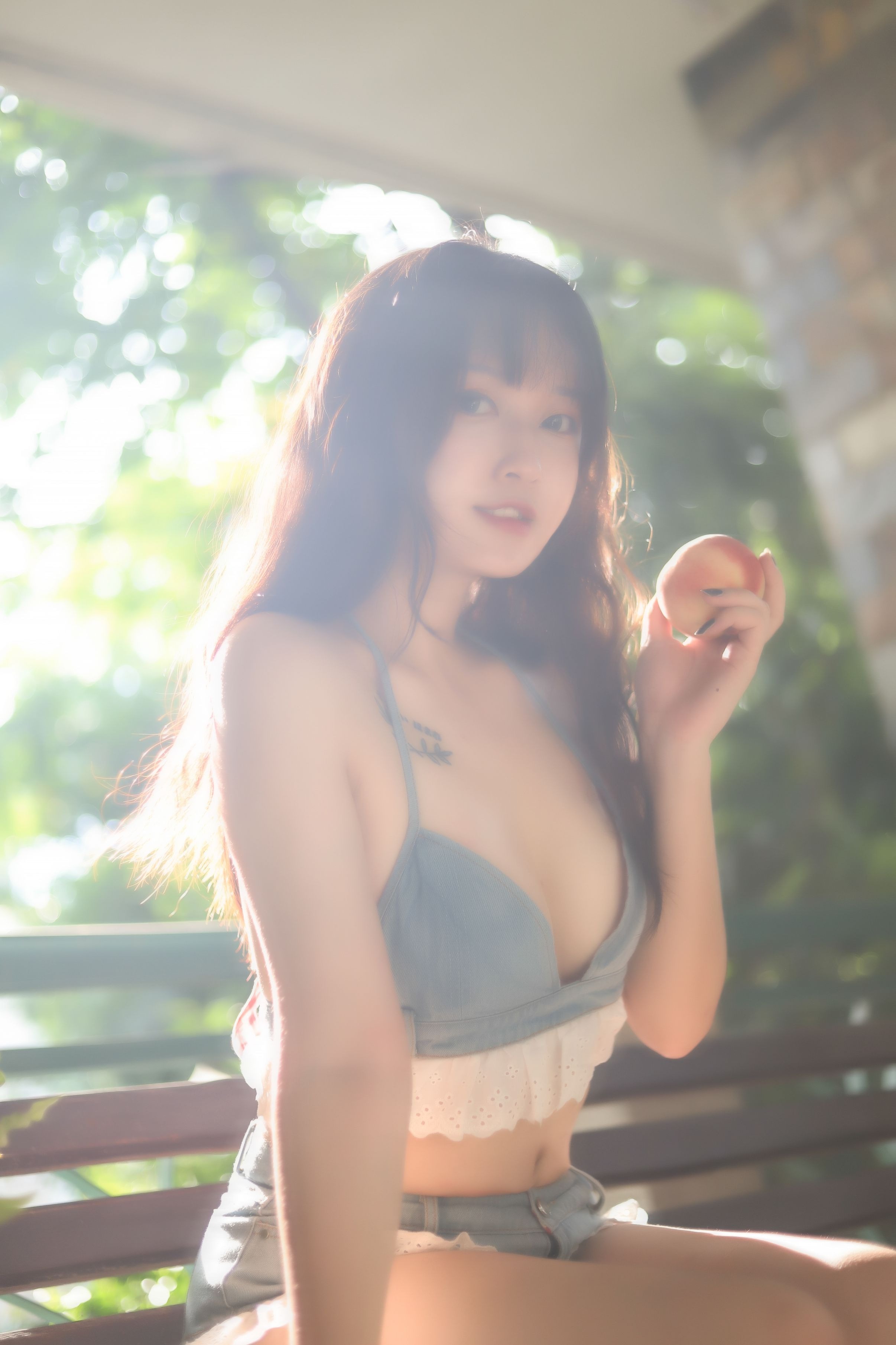 棕桠阿狗崽 - 桃子听蝉 [22P-277MB](3)